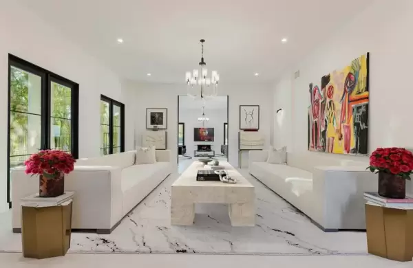 La antigua casa de Stevie Wonder en Los Ángeles se vende por 15 millones de dólares