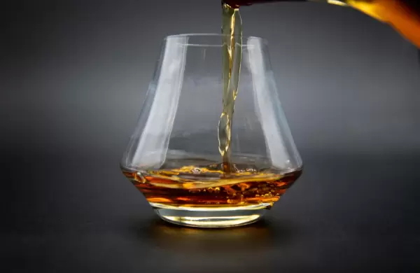 El mejor whisky escocés de pura malta del mundo, según la London Spirits Competition