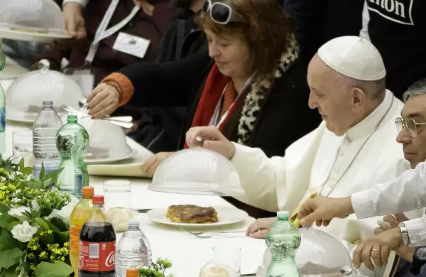 El gusto por lo simple: la relacin del papa Francisco con la comida y su mensaje al mundo