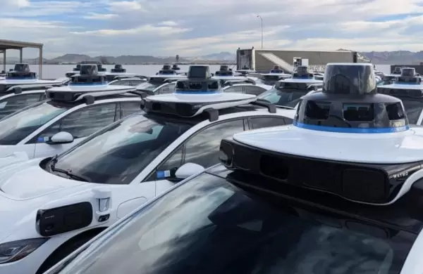 Dentro de la fábrica de Waymo: construyendo un futuro con robotaxis