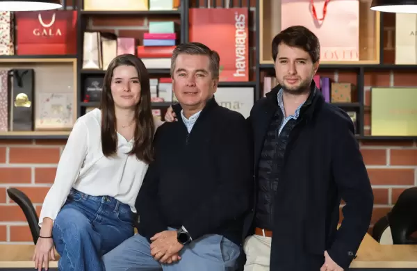 US$ 2,1 millones en fundas y etiquetas; la segunda generación entra en acción