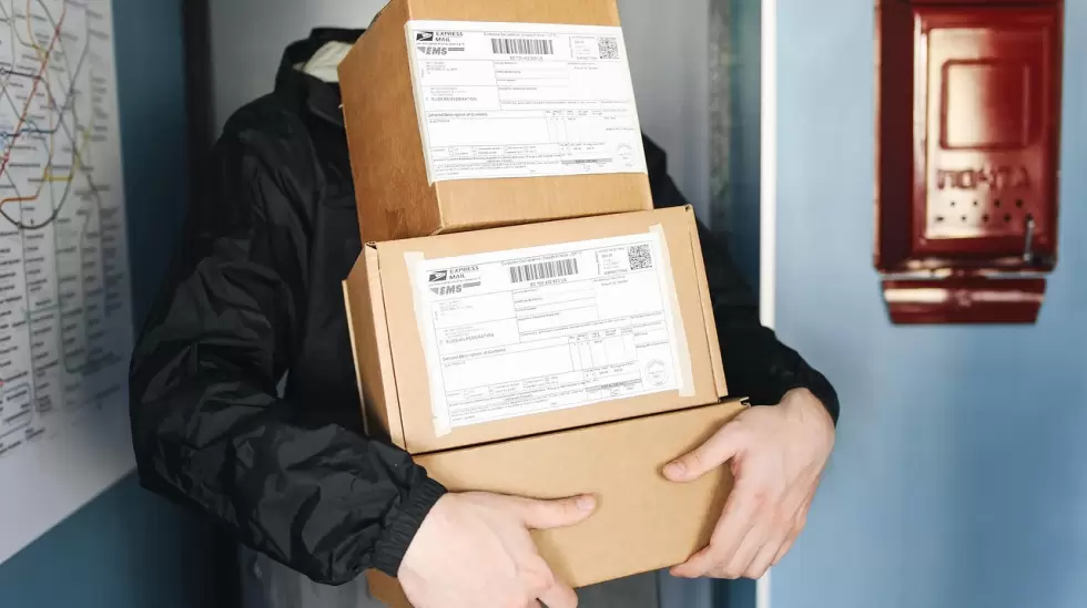 paquetes, entrega, hombre de entrega, terreno, cajas, cuadros personalizados, se