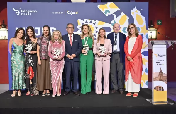 Mónica Heller recibió un reconocimiento en España