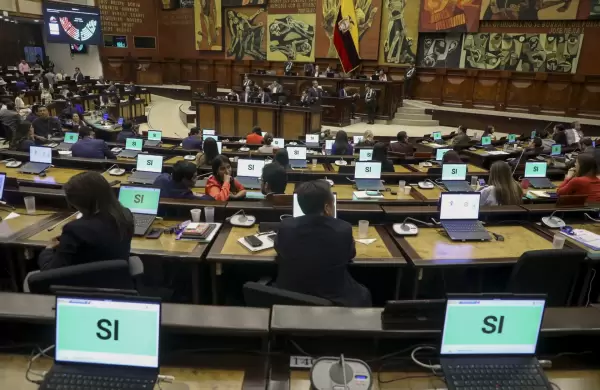 Asamblea aprueba el regreso de bases militares extranjeras