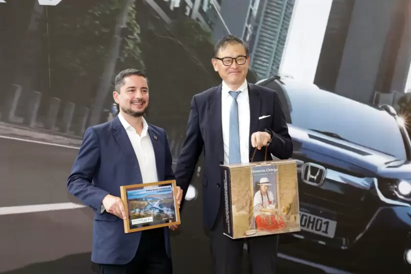 Inauguracin nuevo local de Honda en Quito