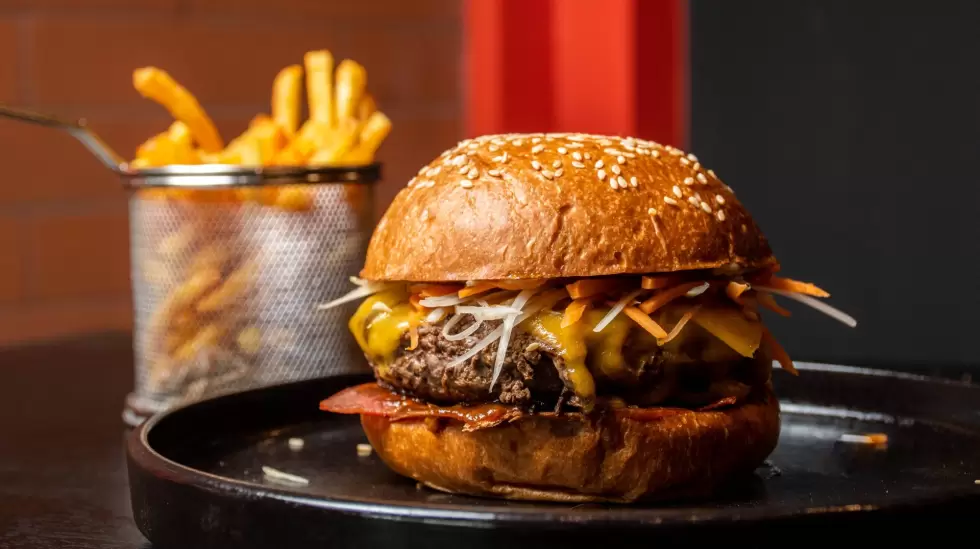 Renatto Gonzales de Bendito Hamburguesas Guayaquil - Ecuador