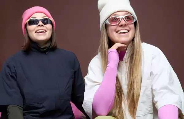 Arrancaron en un sótano con bocetos en Canva: ahora su marca de ropa superará el millón de dólares