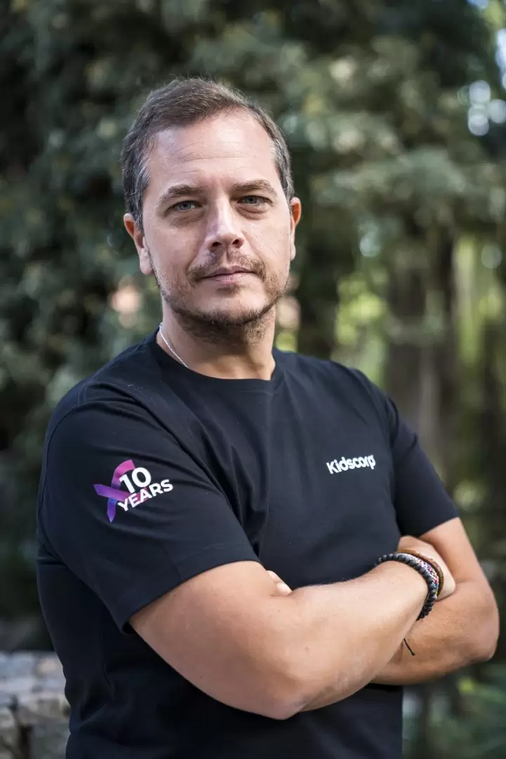 Demian Falestshi, CEO de Kidscorp.