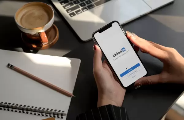Tres funciones de LinkedIn que se pasan por alto y que aumentan la visibilidad hasta en un 246 %
