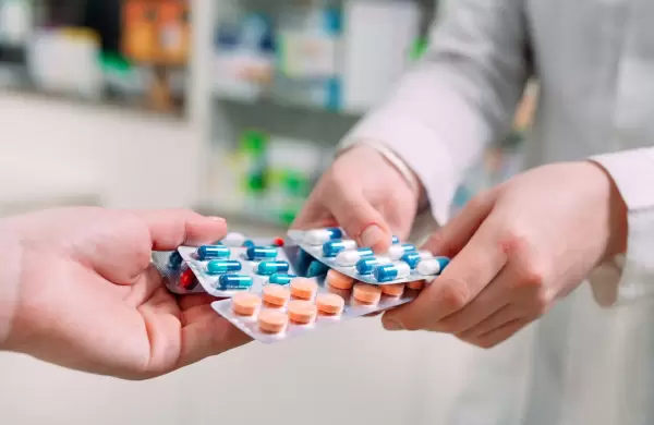 La farmacéuticas asiáticas se desploman tras aranceles del 100 % de EE.UU.