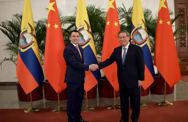 Primer encuentro de Noboa en el gigante asiático