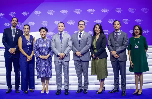 Noboa participó en el Foro Económico Mundial de Verano, en China