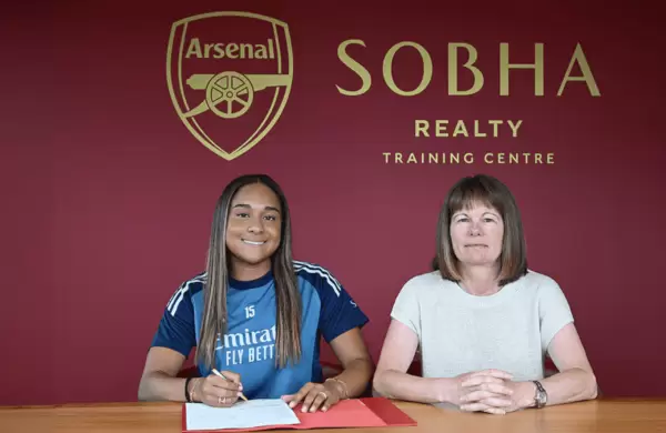 Olivia Smith tiene 20 aos y es la futbolista ms cara de la historia