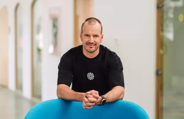 El traslado de Wise a EE.UU. desata una pelea entre sus fundadores