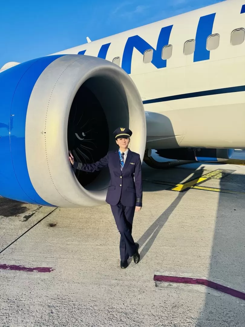United Airlines feature of Erika Salazar