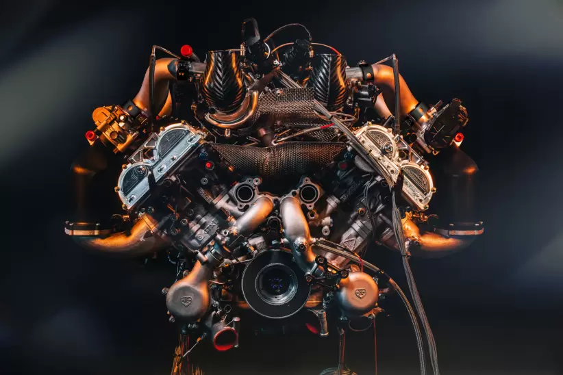 zenvo aurora motor v12