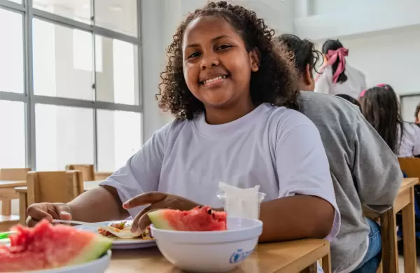 Más que una comida: el desafío de la alimentación escolar en el Ecuador