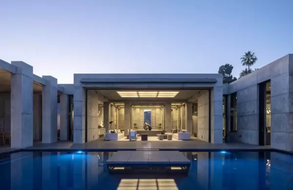 A la venta: la mansión de US$ 65 millones del fundador de Oakley en Beverly Hills