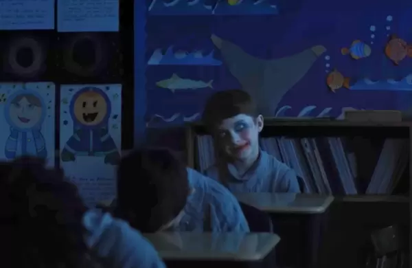 Weapons rompe la taquilla: la nueva película de terror tuvo un debut millonario y promete ser el gran éxito del año