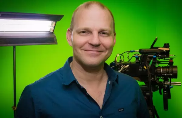 Trabajó en Disney, diseñó robots y ahora quiere hacer que el cine sea tan simple como escribir un documento online