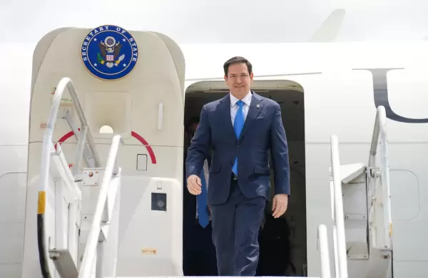 Marco Rubio: Donald Trumps Falcon aterriza en Ecuador