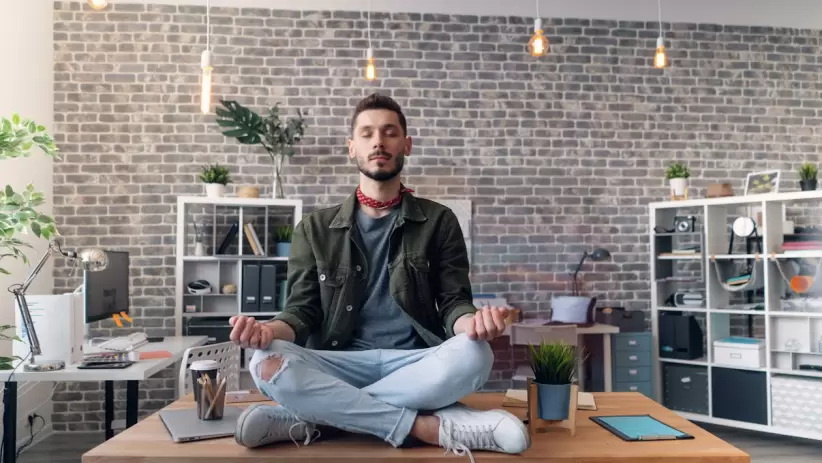 Balance entre el trabajo y la vida, meditar.