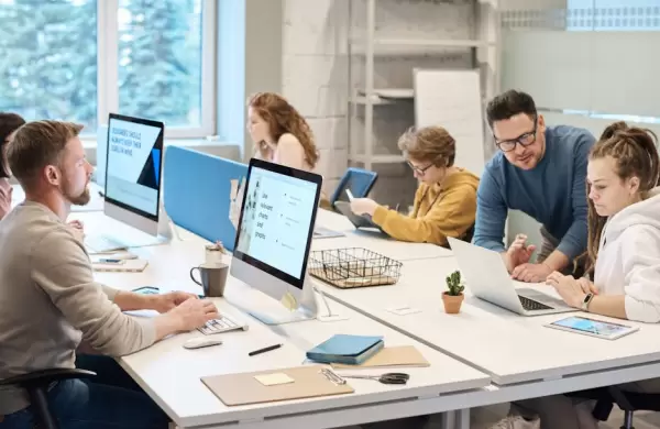 Liderar sin ser lder: las estrategias que te ayudarn a influir, crecer y destacarte en cualquier empresa