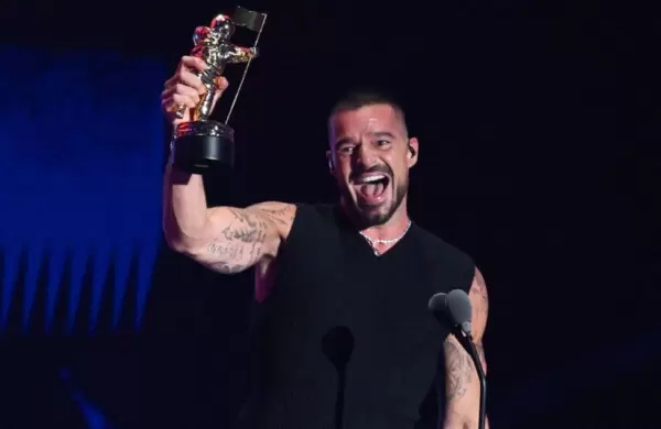 Livin' La Vida Loca" volvi a ser nmero 1 en EE.UU. gracias a un show que devolvi a Ricky Martin al centro de la escena