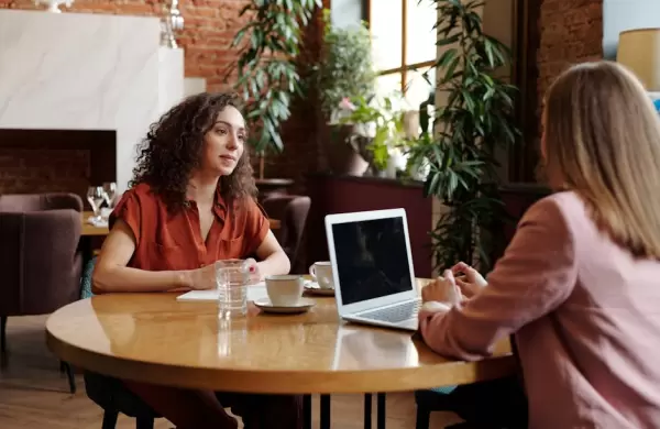 Cinco errores que pueden arruinar una entrevista laboral