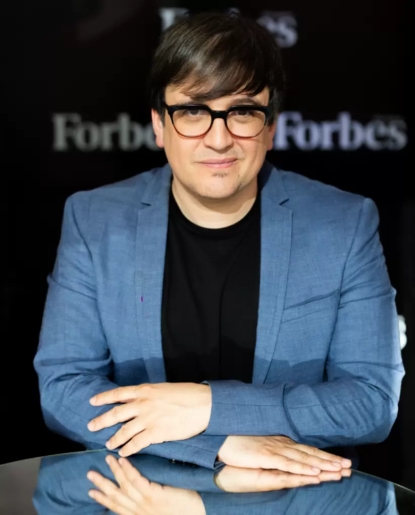 Tomás Balmaceda, Doctor en Filosofía, periodista y docente