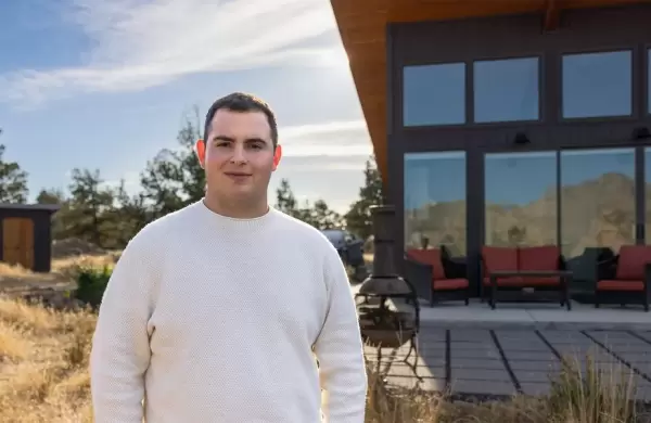 Conoce al prodigio 30 Under 30 del software que se enfrenta a Airbnb