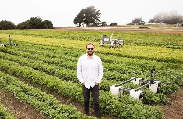 Creó una startup para solucionar un problema urgente en el campo y ahora sus robots ya operan en tres continentes