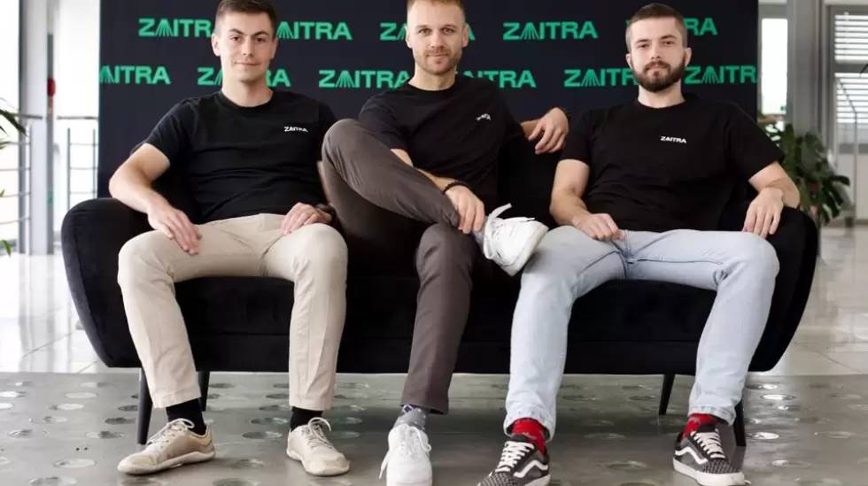 Vicepresidente de ingeniería Martin Javorka (izquierda), director ejecutivo Mare