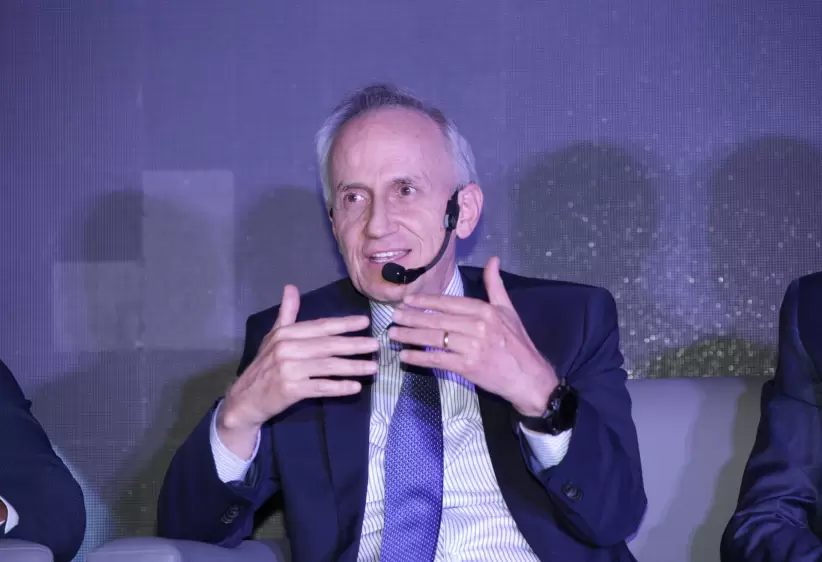 Summit Banca y Finanzas