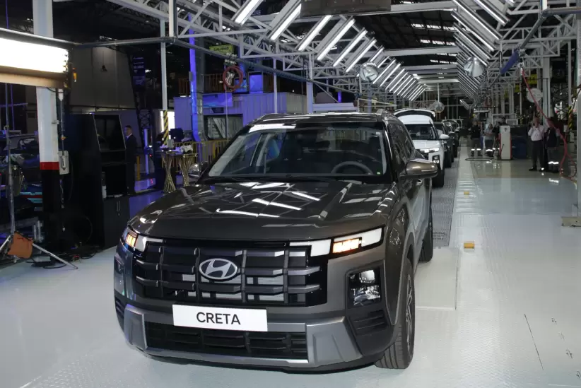 Planta ensambladora Aymesa con su producto Hyundai Creta