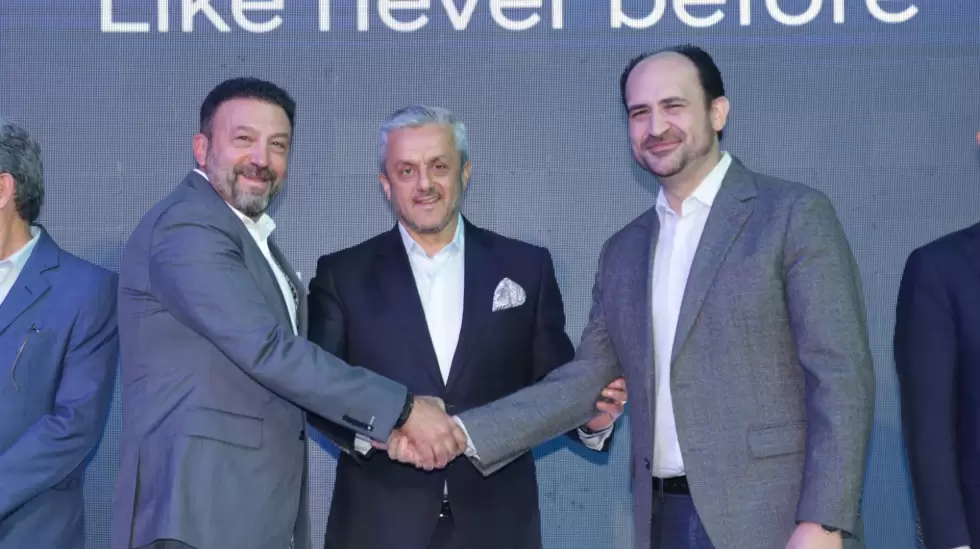 Planta ensambladora Aymesa con su producto Hyundai Creta