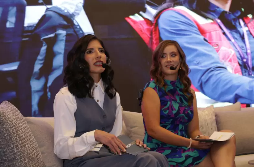 panel mujeres power