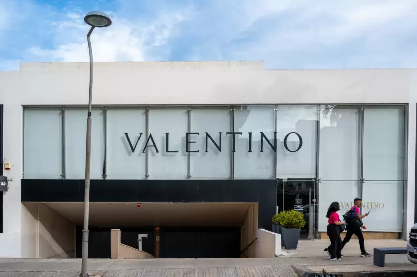 Local de Valentino en Punta del Este. Fotos: Rodrigo Guillenea.