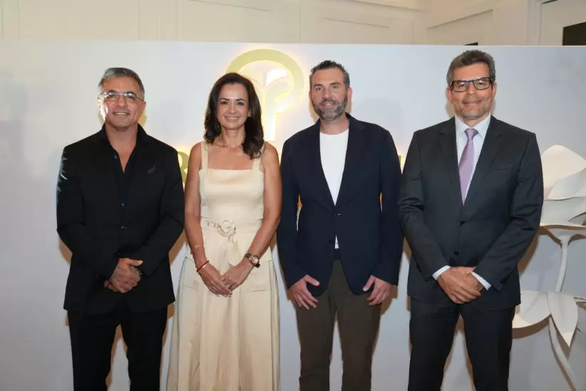 Ricardo Ferri, gerente general hotel Oro Verde Gye; Marcela Aguiñaga, Prefecta del Guayas; Edmundo Kronfle, CEO Hoteles oro verde y Ismar Kourroski, d