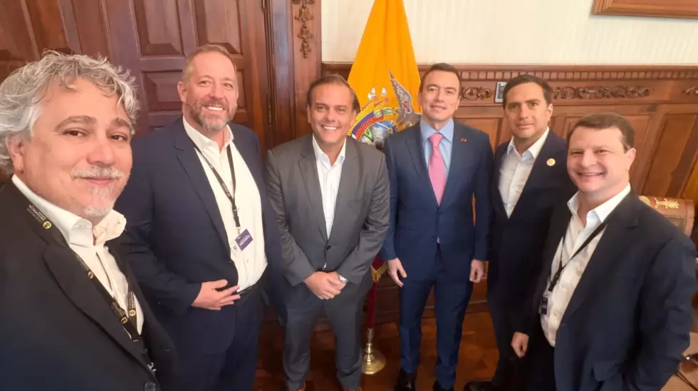Reunin del Presidente de Ecuador Daniel Noboa con El CEO de Millicom Marcelo Be