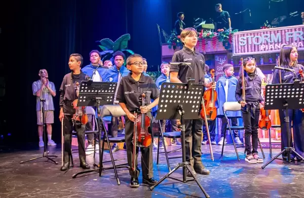 Fundacin Faces presenta "Julio Eterno" liderado por el artista ecuatoriano Juan Fernando Velasco