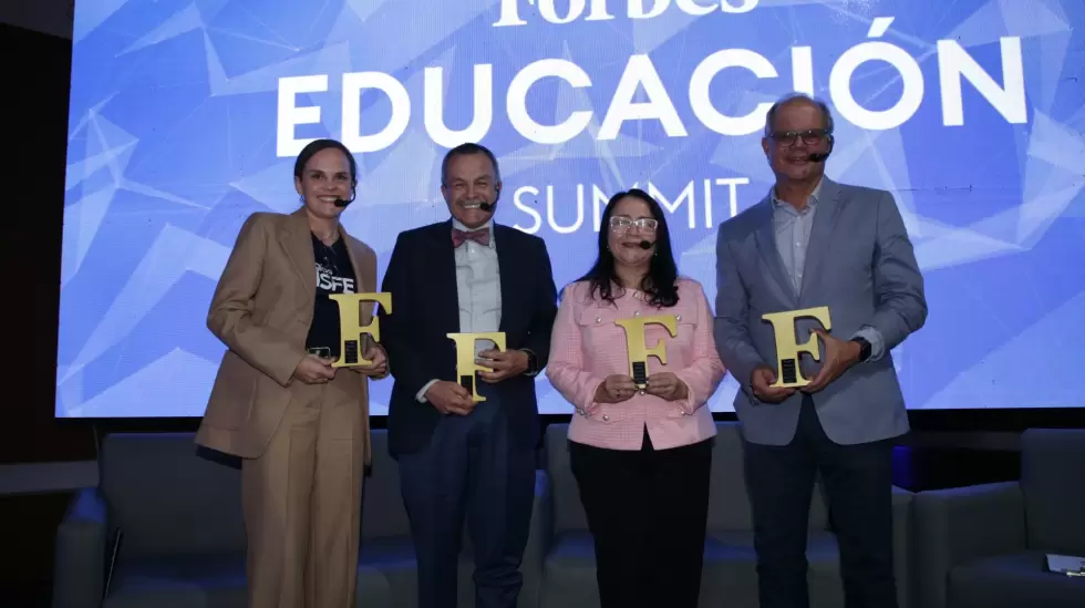 Summit Educacin