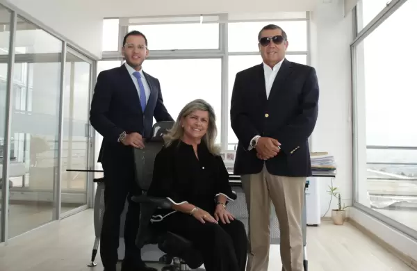 La unin familiar es la base de esta empresa de seguridad que lleva 25 aos de servicio