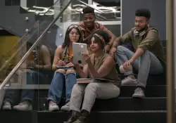 Por qué la tendencia del 'minimalismo profesional' se extiende más allá de la Gen Z