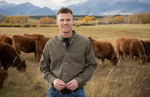 Collares inteligentes para vacas: Cmo este emprendedor de 31 aos est transformando la ganadera