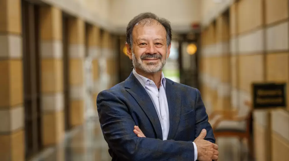 Augusto de la Torre #2 (apr 2022)