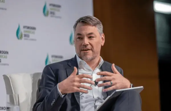 Quién es el empresario que le vendió su empresa a Google por US$ 4.750 millones