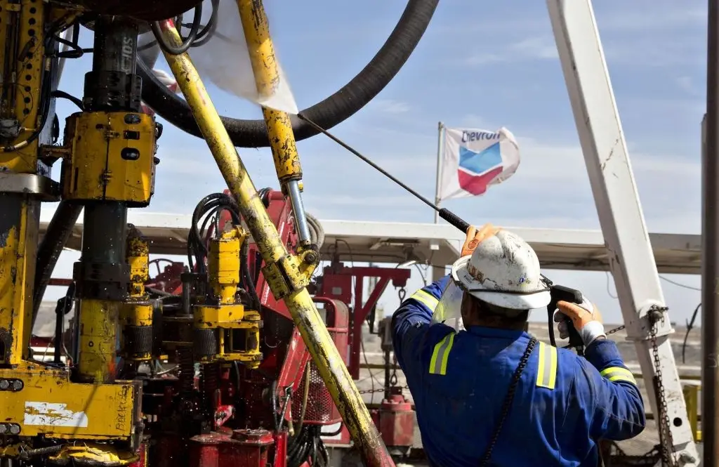Estados Unidos controlará una quinta parte de las reservas de petróleo de Venezuela durante 100 años