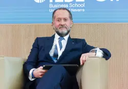 Quién es el único multimillonario venezolano en la lista Forbes y por qué su fortuna no peligra tras la intervención de Trump