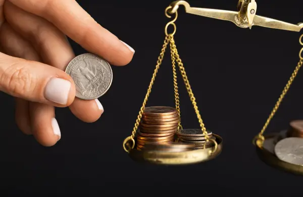 Ecuador y el doblepienso: invitar al capital, castigar al inversor